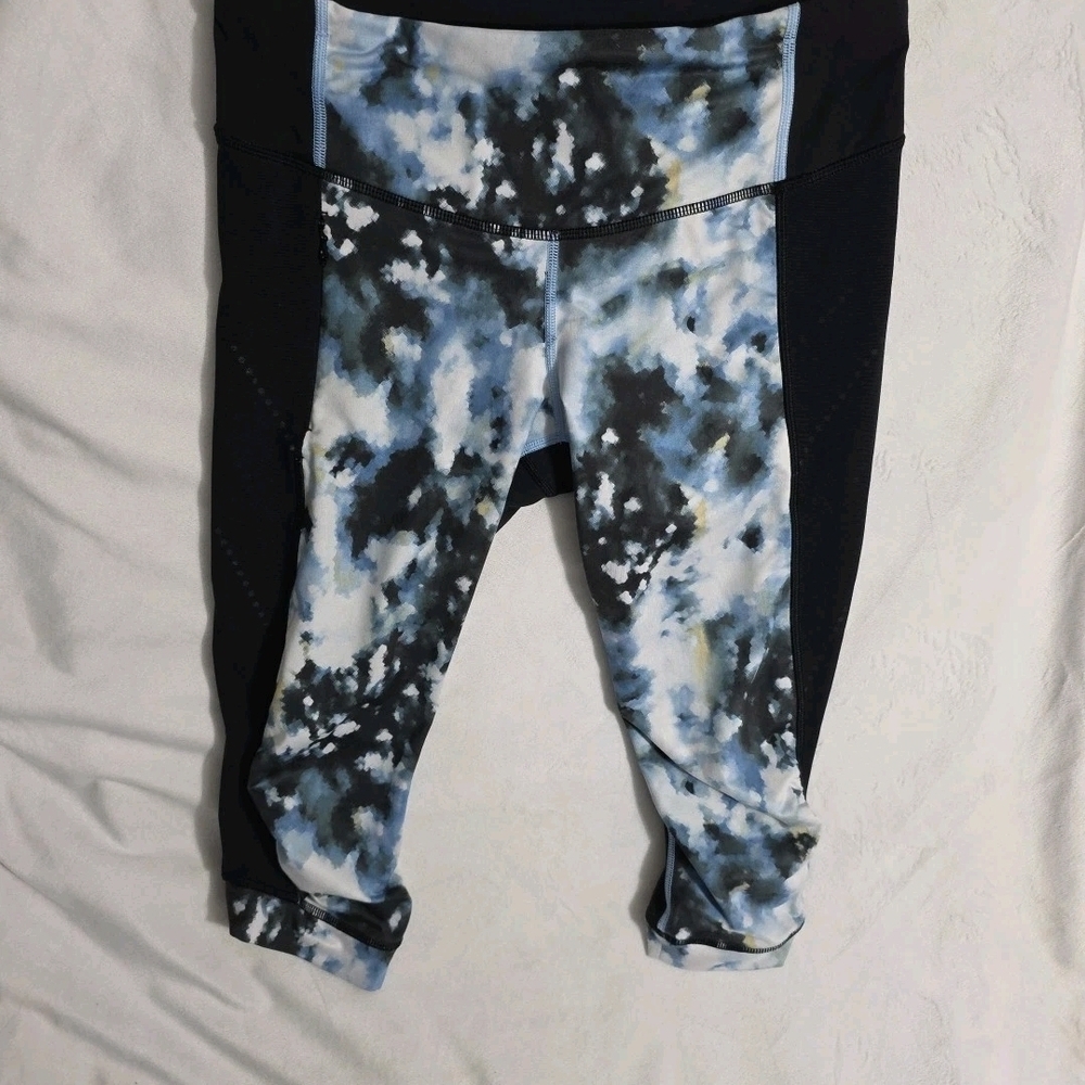 lululemon athletica Blue Tie-Dye Capri Leggings with Black Side Panels